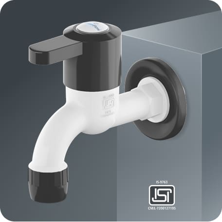 Form Flow Bib Cock Short