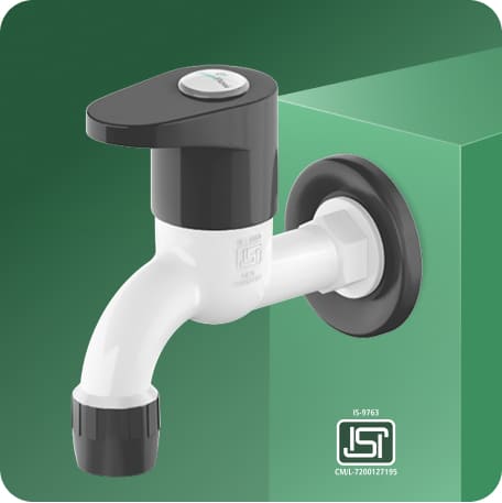 Form Flow Bib Cock Short